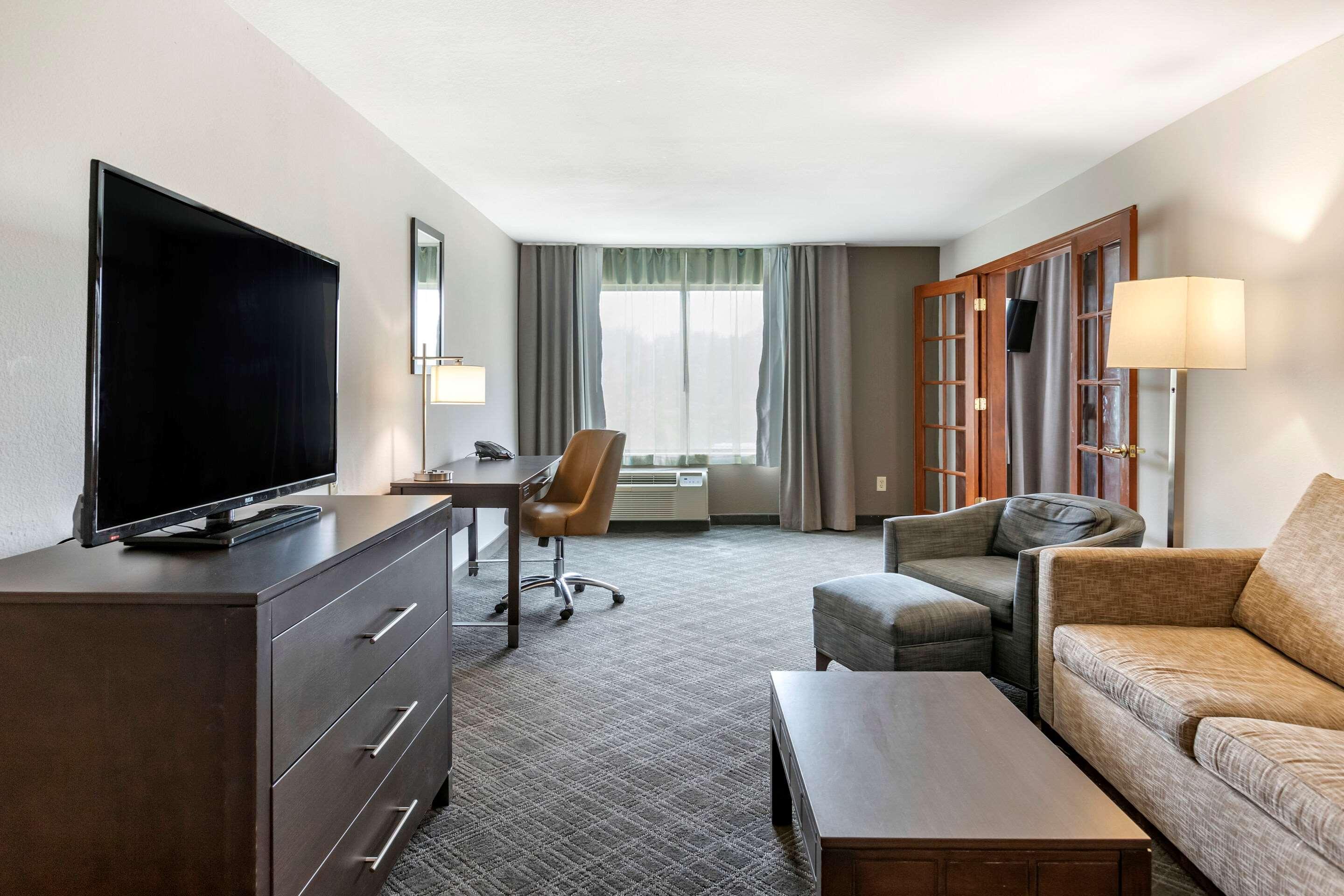 Comfort Inn & Suites Grand Blanc-Flint Zewnętrze zdjęcie