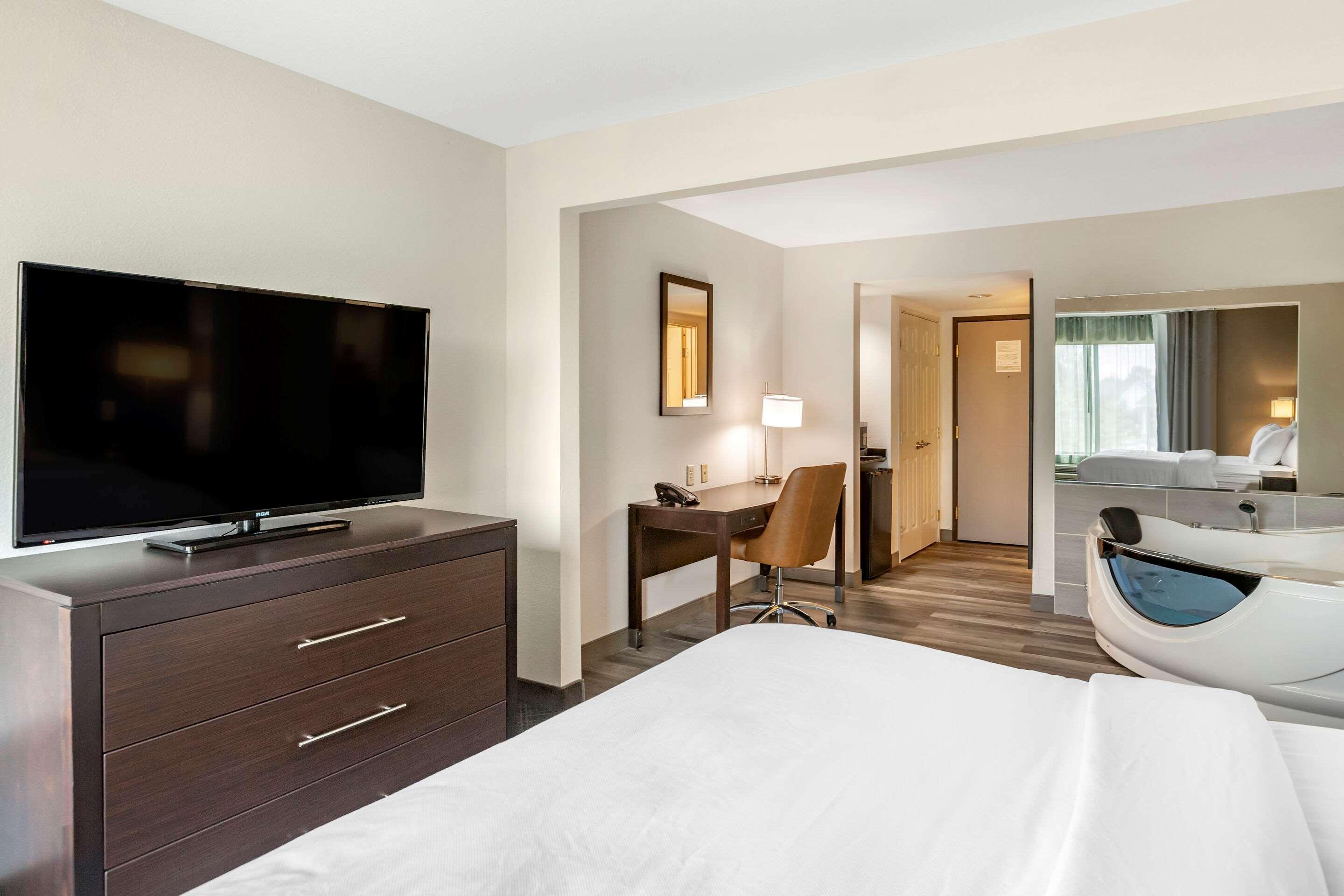 Comfort Inn & Suites Grand Blanc-Flint Zewnętrze zdjęcie