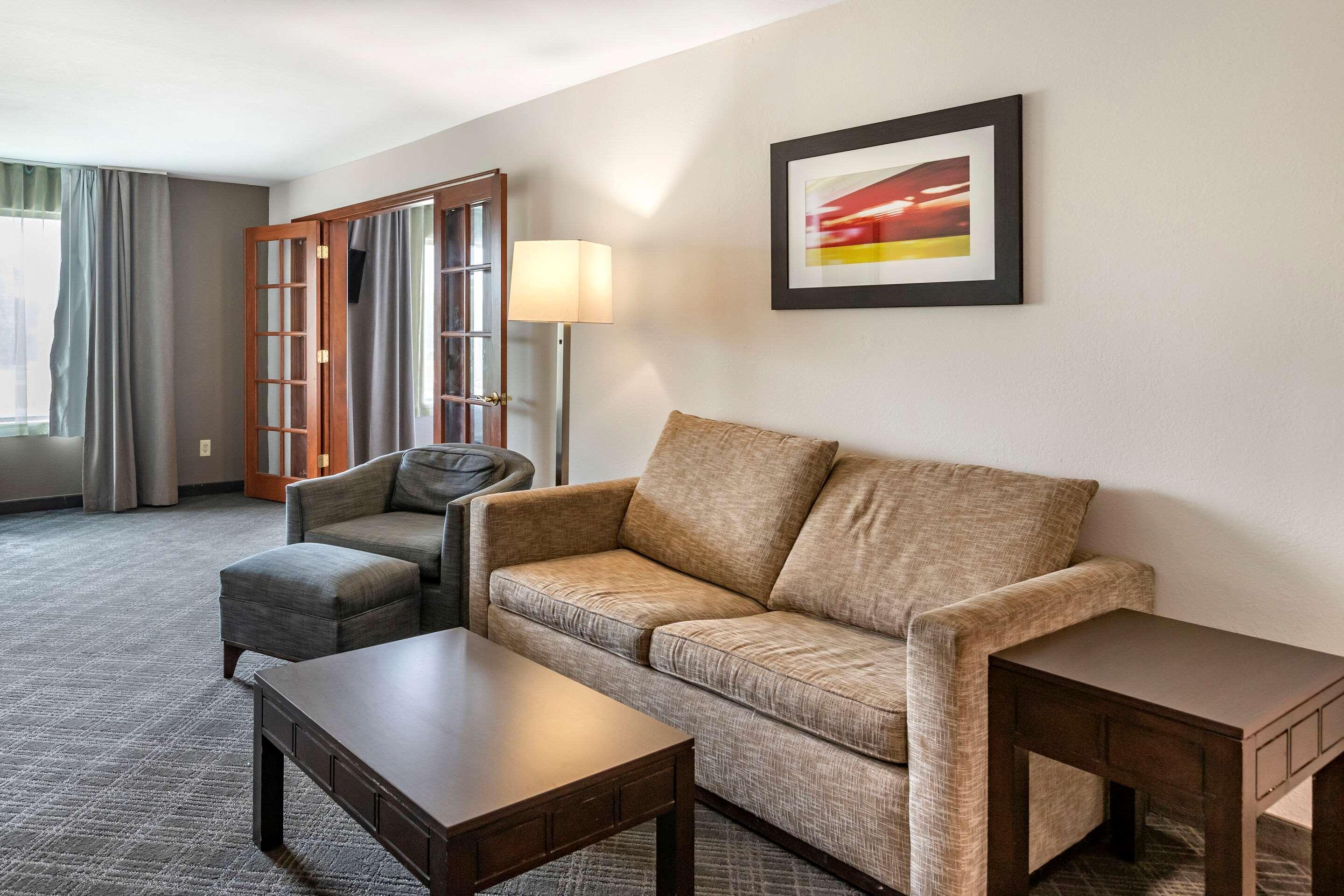 Comfort Inn & Suites Grand Blanc-Flint Zewnętrze zdjęcie