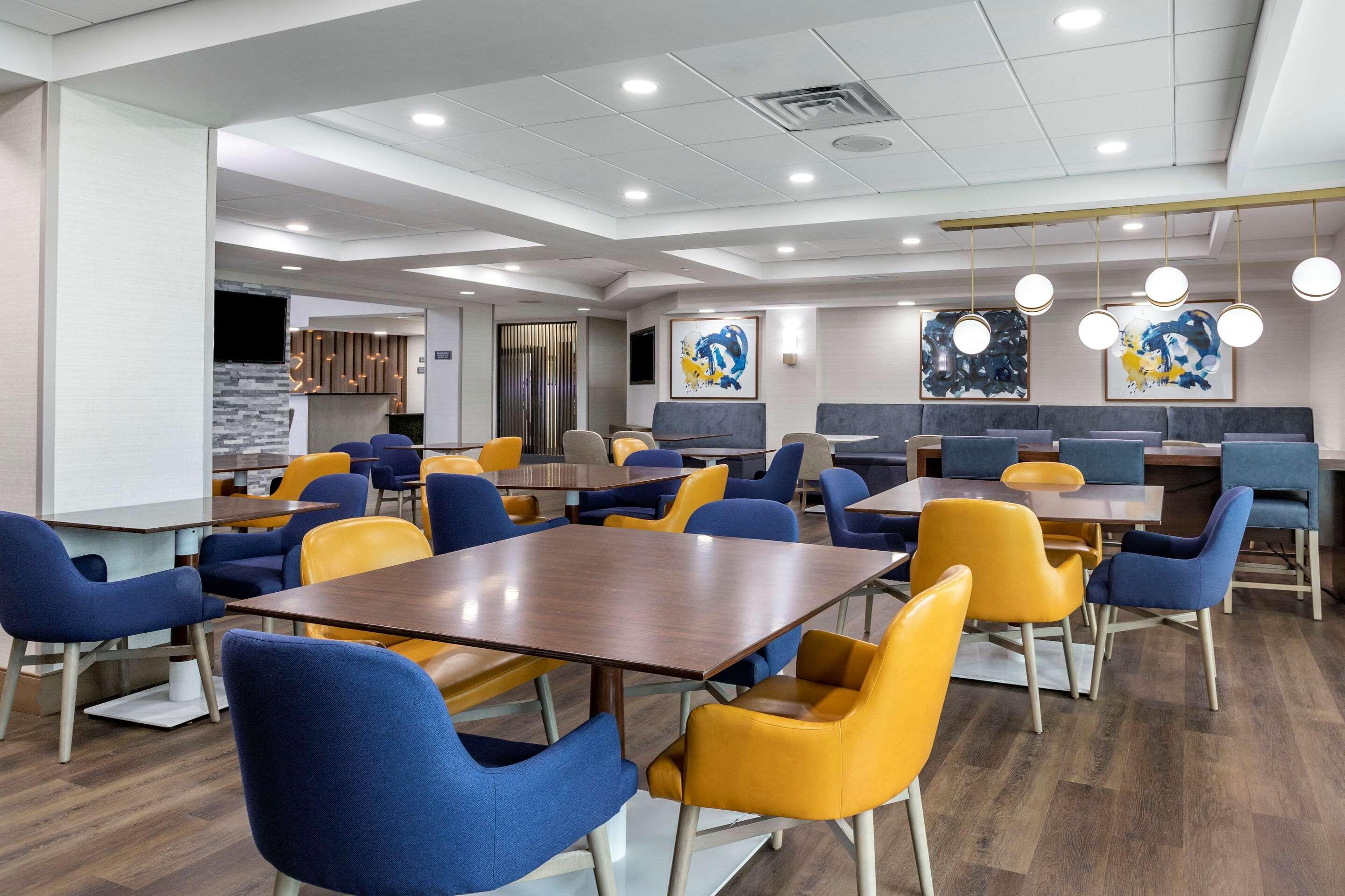 Comfort Inn & Suites Grand Blanc-Flint Zewnętrze zdjęcie