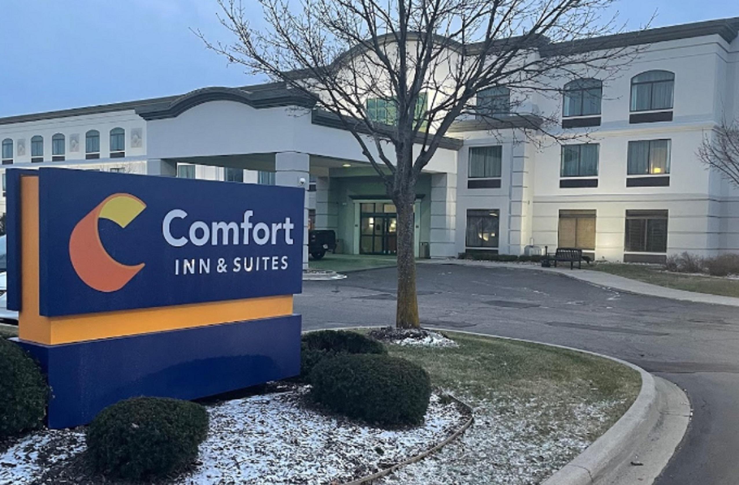 Comfort Inn & Suites Grand Blanc-Flint Zewnętrze zdjęcie