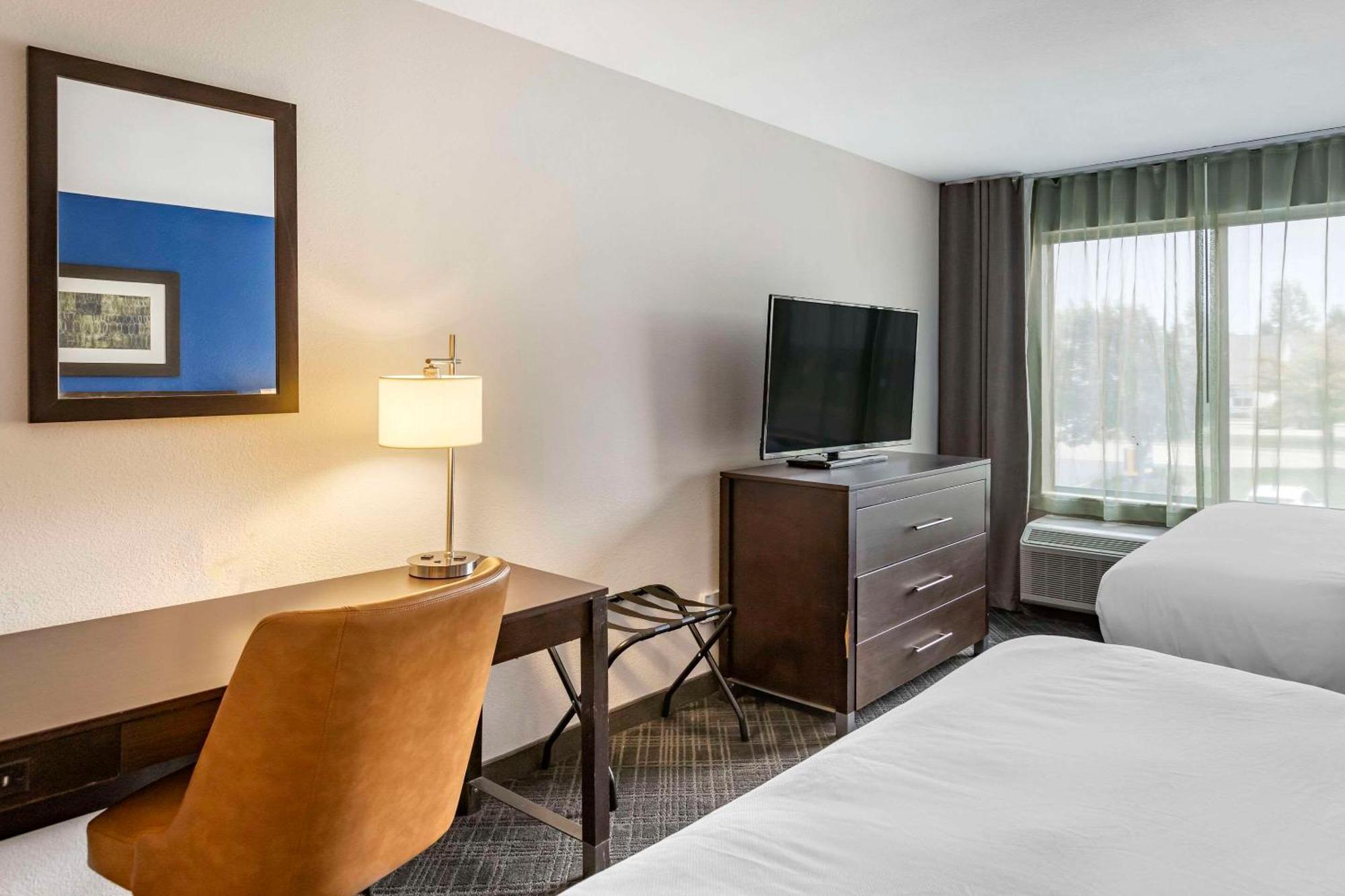 Comfort Inn & Suites Grand Blanc-Flint Zewnętrze zdjęcie